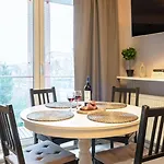Kosciuszki 83 Comfort Garage & Balcony Properunit شقة *