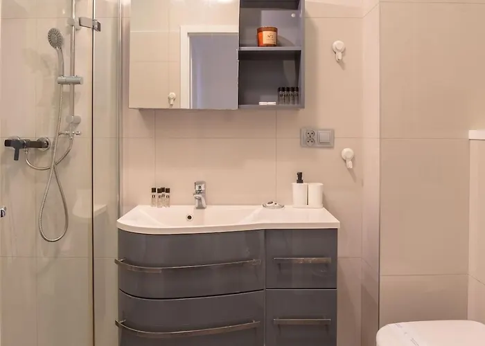 Kosciuszki 83 Comfort Garage & Balcony Properunit Wroclaw