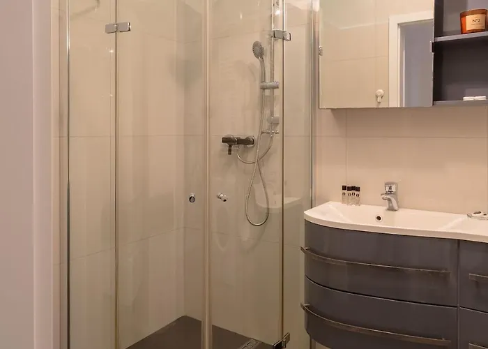 Appartement Kosciuszki 83 Comfort Garage & Balcony Properunit